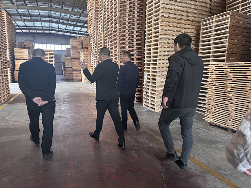 内蒙古 XX 物流有限公司(张经理、王工程师) 内蒙古 XX 物流有限公司(张经理、王工程师)